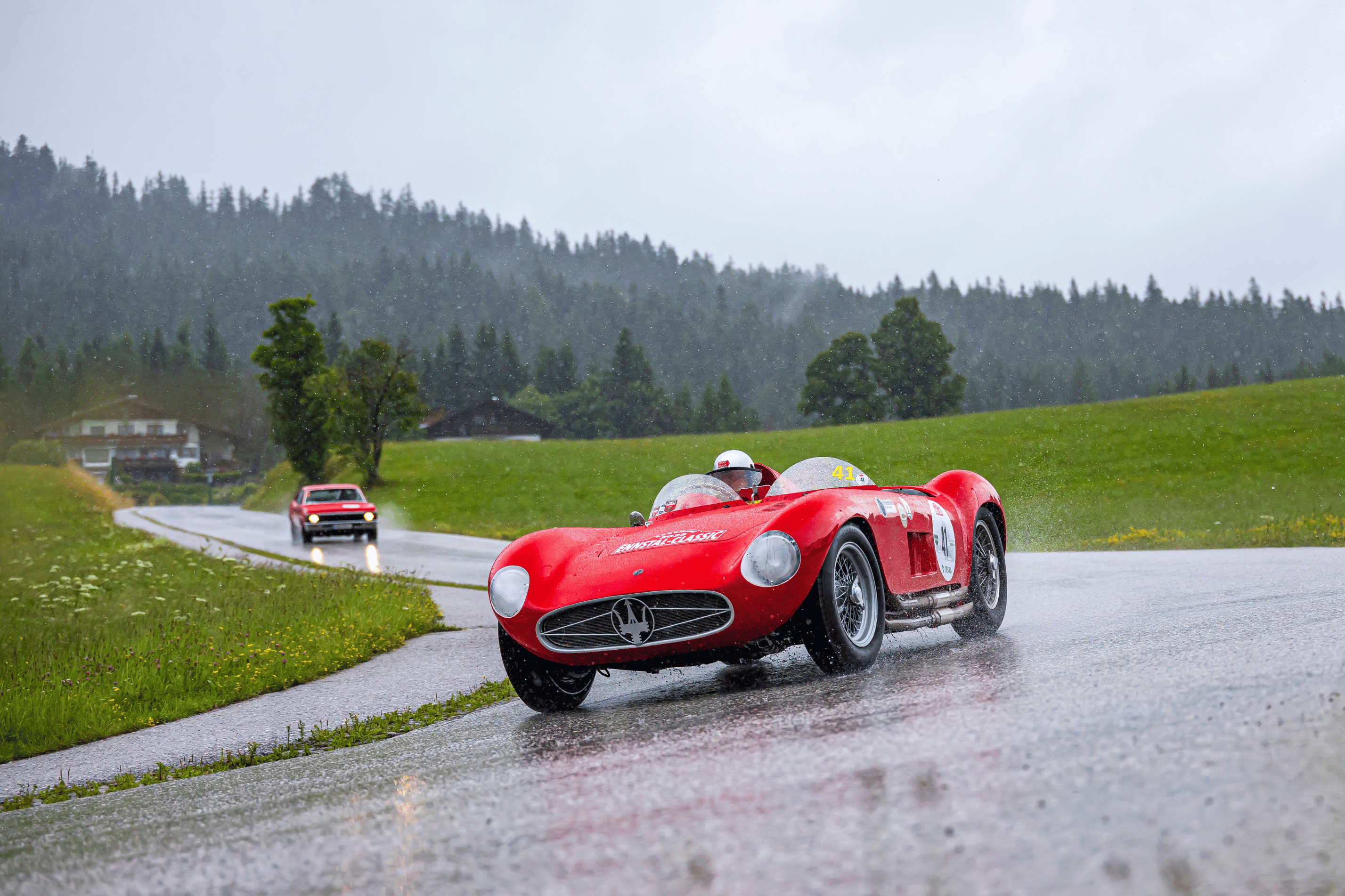Maserati bei Regen